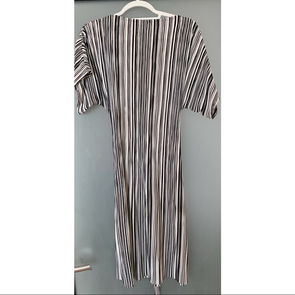 TOP SHOP PLEATED MIDI DRESS - Picture 5 of 6